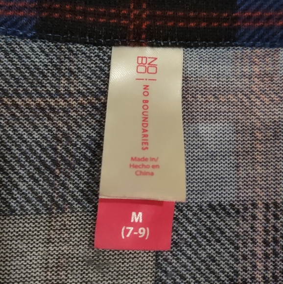 Plaid 3/4 Sleeve No Boundaries Top Size M (7-9) - Picture 4 of 5
